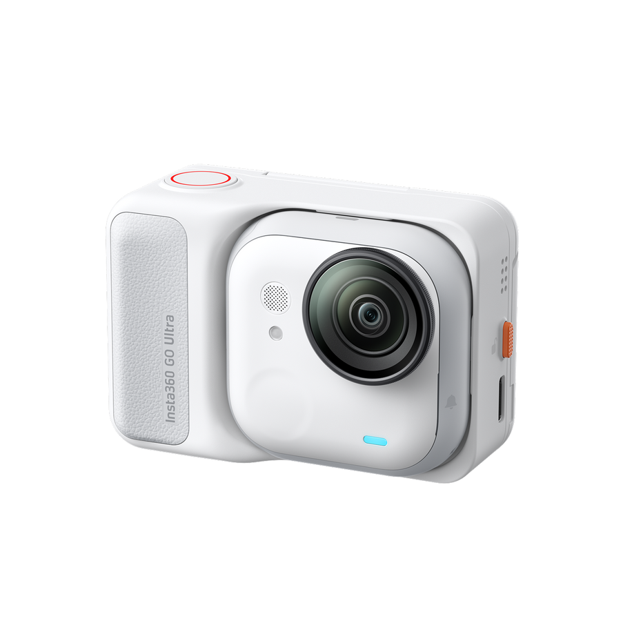 insta360 go ultra — Front three-quarter, pod closed