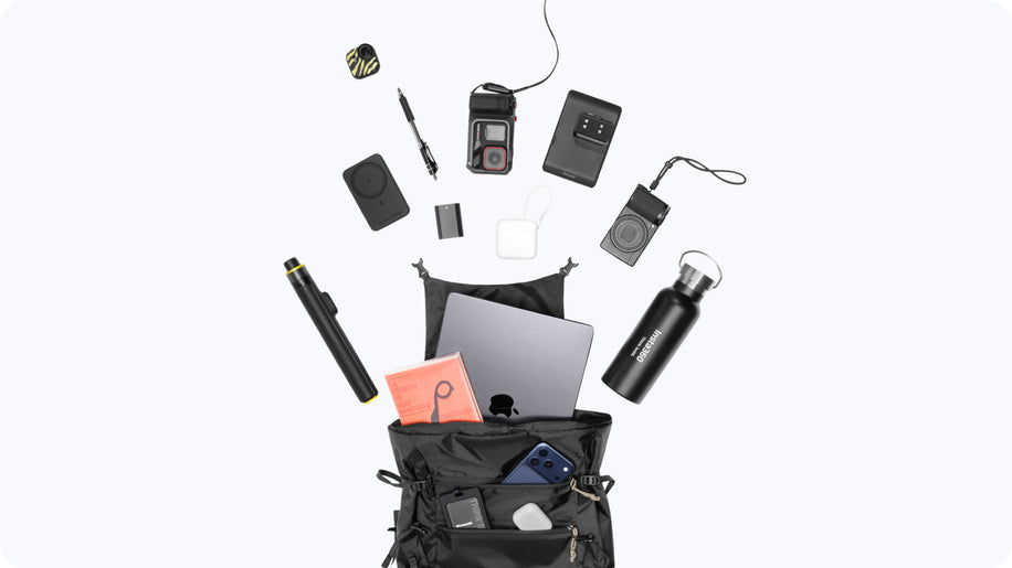 insta360 21l outdoor backpack — Capacity shot, contents exploded out
