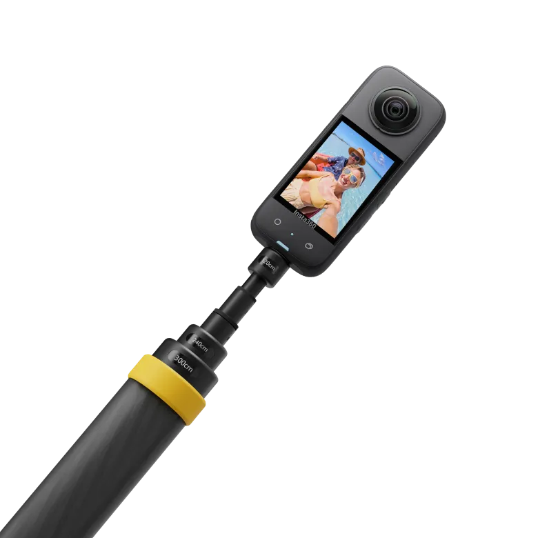 Selfie stick extins Insta360 — imagine 3