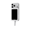Insta360 Snap Selfie Screen — vedere frontală pe fundal alb