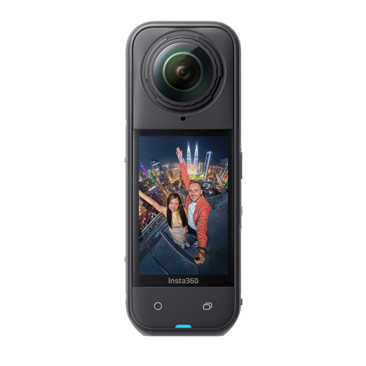 Insta360 X5 — vedere principală
